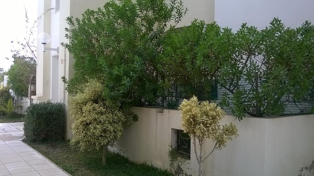Апартаменти Happy House Ennasr Ар'яна Екстер'єр фото
